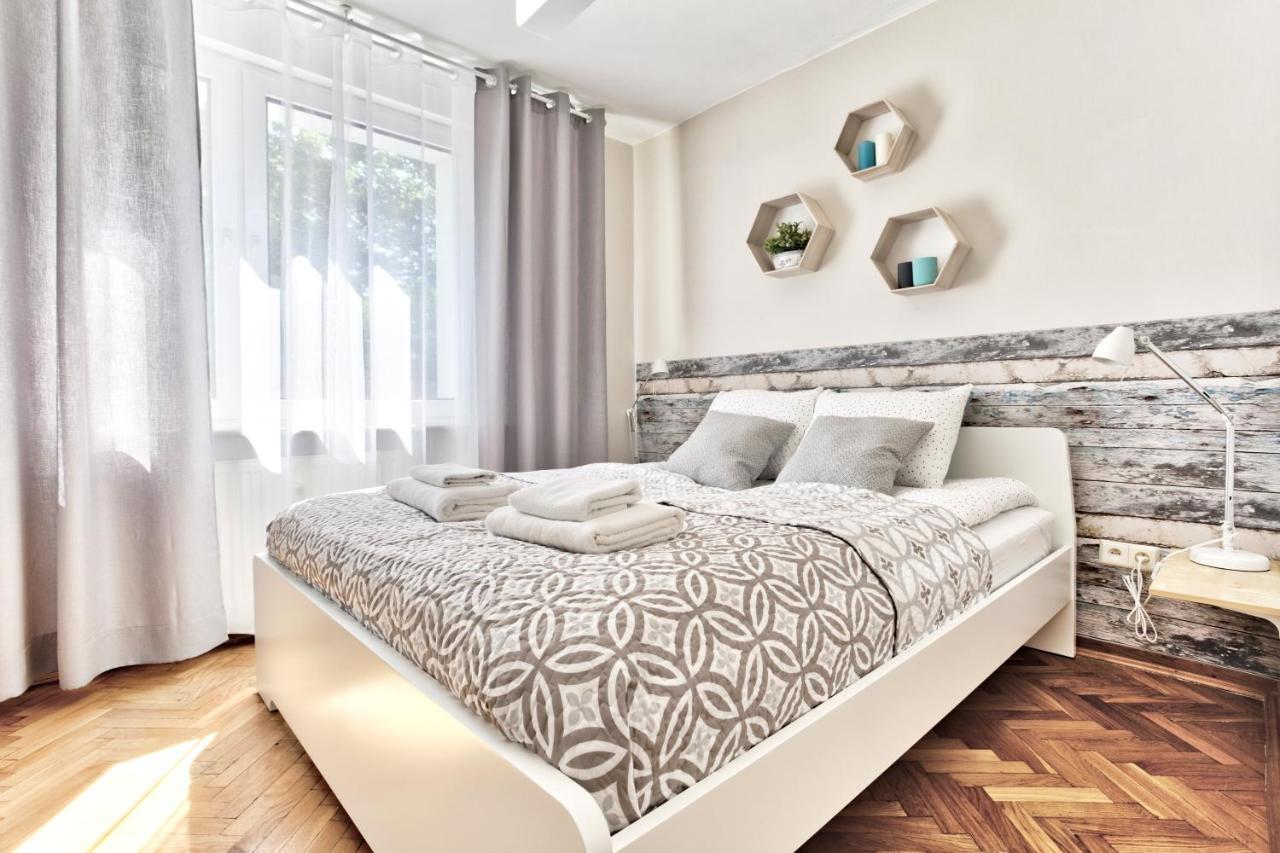 Tyzenhauz Apartments Lobzowska Street Kraków Eksteriør billede