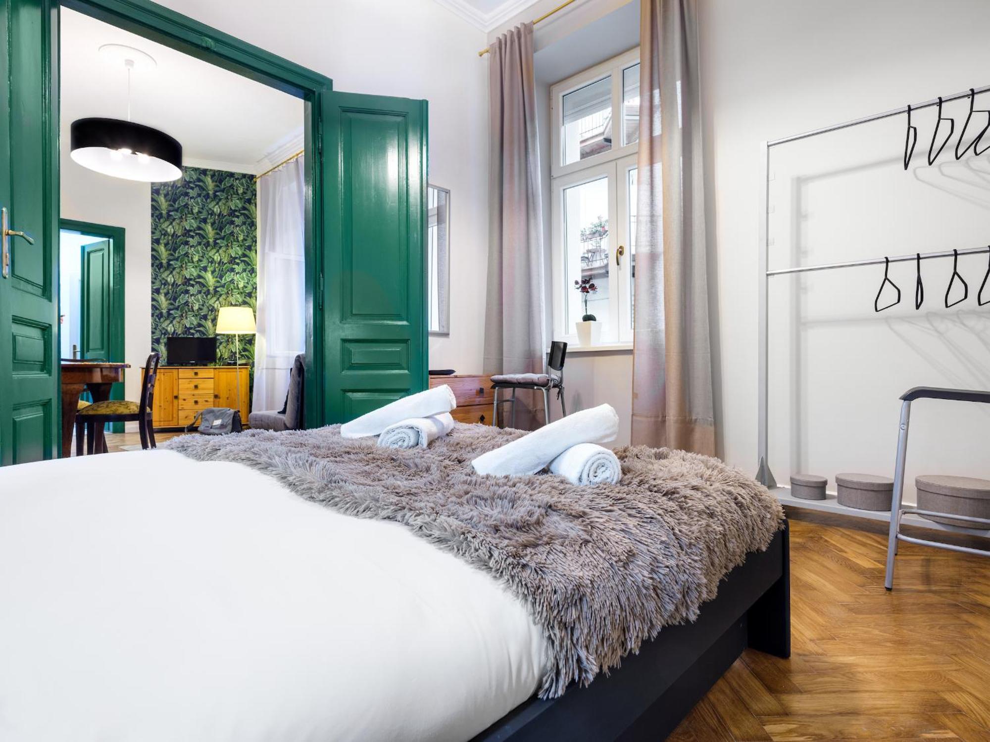 Tyzenhauz Apartments Lobzowska Street Kraków Eksteriør billede